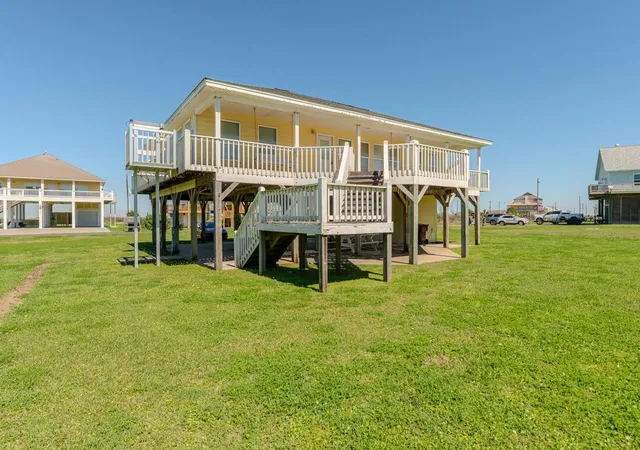 Photo 3 of Single family home for sale at 3520 Hannas Reef, Port Bolivar, TX 77650 | MLS# 49071548 | Listing updated on 2026-10-01