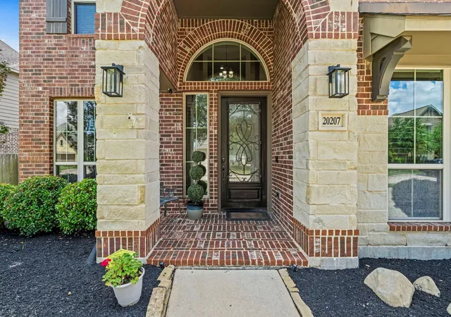 Photo 3 of Single family home for sale at 20207 Monica Joyce Ln, Cypress, TX 77433 | MLS# 94014682 | Listing updated on 2026-09-19