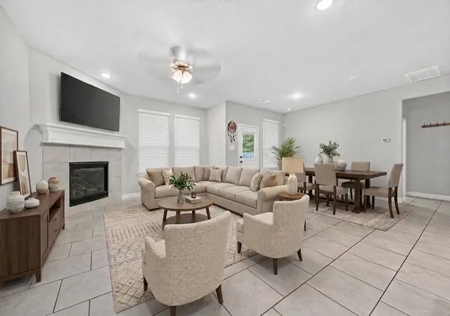 Photo 1 of Single family home for sale at 175 Silva Crk Trl, Willis, TX 77318 | MLS# 10102580 | Listing updated on 2026-10-02