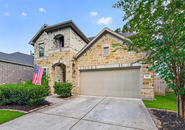 Photo 3 of Single family home for sale at 175 Silva Crk Trl, Willis, TX 77318 | MLS# 10102580 | Listing updated on 2026-10-02
