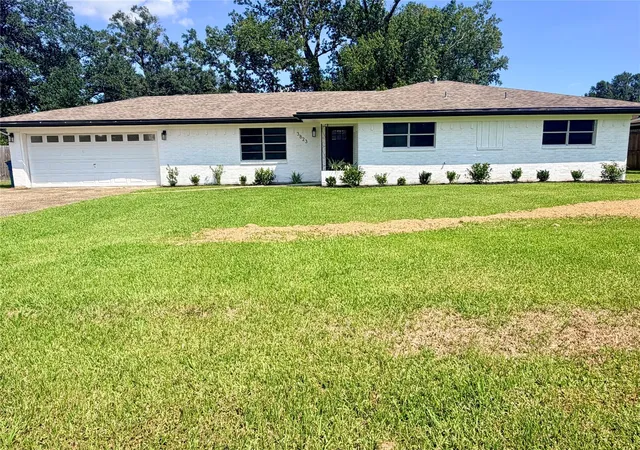 Photo 4 of Sale Pending at 3823 2nd Avenue, Orange, TX 77630 | MLS# 26436060 | Listing updated on 2026-09-28