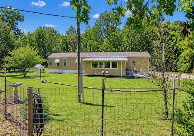 Photo 1 of Single family home for sale at 370 Stage Coach Rd, Coldspring, TX 77331 | MLS# 5517131 | Listing updated on 2026-09-12