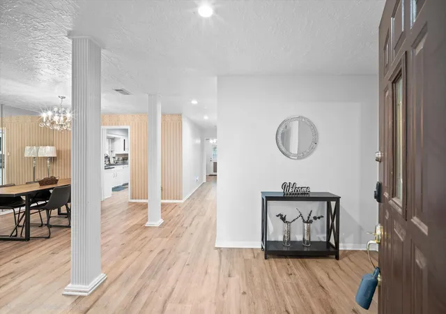 Photo 4 of Single family home for sale at 6114 Rollingbrook Dr, Houston, TX 77096 | MLS# 65120013 | Listing updated on 2026-09-19