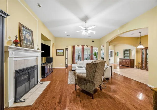 Photo 3 of Single family home for sale at 14827 Ashland Pines Ln, Humble, TX 77396 | MLS# 53857526 | Listing updated on 2026-10-09