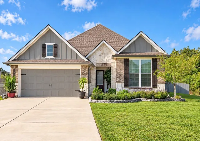 Photo 1 of Single family home for sale at 2062 Winepress Rd, Brenham, TX 77833 | MLS# 24505893 | Listing updated on 2026-09-26