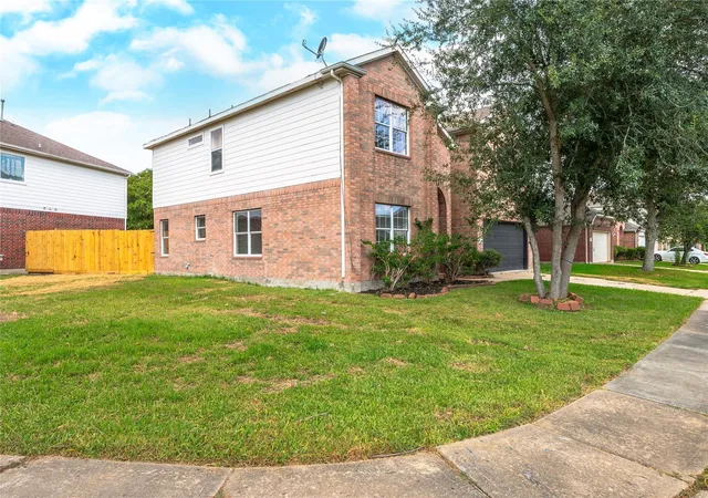Photo 3 of Single family home for sale at 4503 Regal Dr, Baytown, TX 77521 | MLS# 72539190 | Listing updated on 2026-09-20