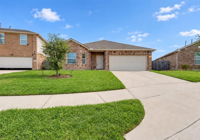 Photo 2 of Sale Pending at 22739 Highland Maple Ct, Spring, TX 77373 | MLS# 33274781 | Listing updated on 2026-09-25