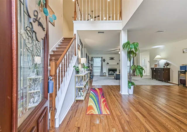 Photo 4 of Single family home for sale at 2115 Aberdeen Dr, League City, TX 77573 | MLS# 39061731 | Listing updated on 2026-09-15