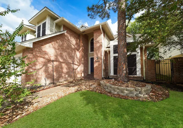 Photo 1 of Single family home for sale at 1607 Beaconshire Rd, Houston, TX 77077 | MLS# 57073297 | Listing updated on 2026-09-21