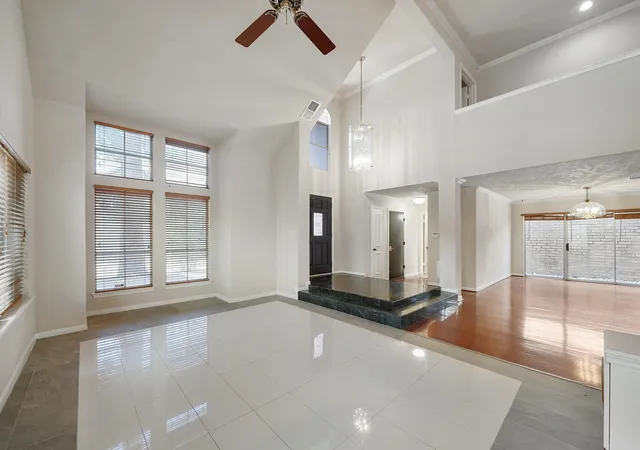 Photo 3 of Single family home for sale at 1607 Beaconshire Rd, Houston, TX 77077 | MLS# 57073297 | Listing updated on 2026-09-21