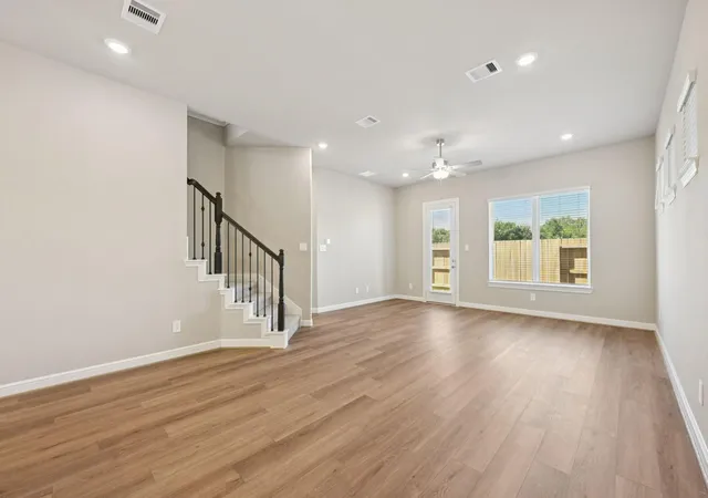 Photo 4 of Single family home for sale at 7407 Crown Cyn Dr, Atascocita, TX 77346 | MLS# 61588469 | Listing updated on 2026-09-02