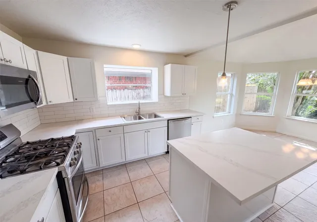 Photo 2 of Single family home for sale at 18614 Twigsworth Ln, Humble, TX 77346 | MLS# 38421347 | Listing updated on 2026-10-09