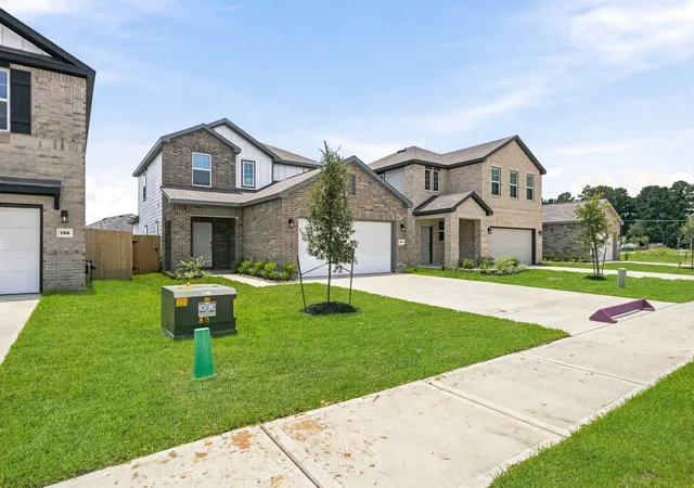 Photo 2 of Single family home for sale at 132 Rising Cedar Ln, Hockley, TX 77447 | MLS# 73656714 | Listing updated on 2026-10-07