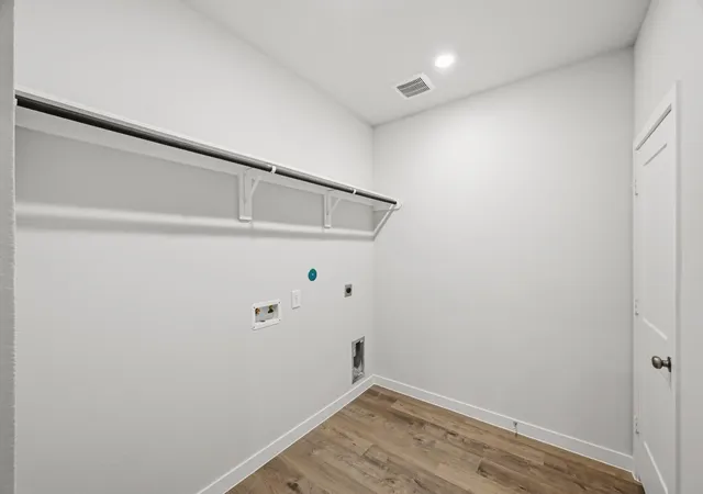 Photo 3 of Single family home for sale at 132 Rising Cedar Ln, Hockley, TX 77447 | MLS# 73656714 | Listing updated on 2026-10-07