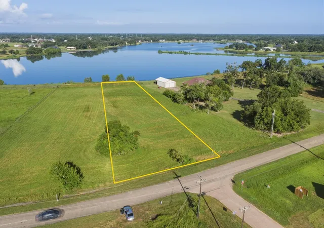 Photo 1 of Land for sale at 750 Wagon Wheel Trl, Angleton, TX 77515 | MLS# 92727417 | Listing updated on 2026-09-07