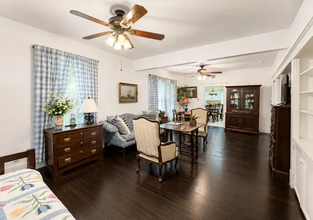 Photo 3 of Single family home for sale at 1012 W Adoue St, Alvin, TX 77511 | MLS# 70837244 | Listing updated on 2026-09-07