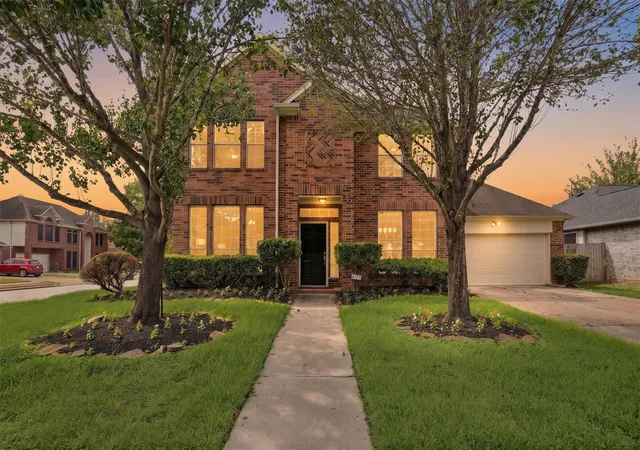 Photo 3 of Sale Pending at 4103 Sablemist Ct, Houston, TX 77014 | MLS# 44162274 | Listing updated on 2026-10-07
