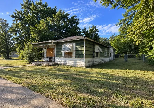 Single family home for sale at 5407 San Juan St, Houston, TX 77020 | MLS# 65104142