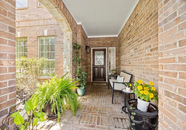 Photo 3 of Single family home for sale at 10919 Reston Point Dr, Richmond, TX 77406 | MLS# 35576023 | Listing updated on 2026-09-09