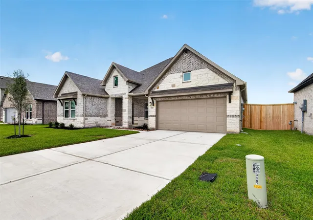 Photo 3 of Single family home for sale at 3507 Sago Palm Dr, Manvel, TX 77578 | MLS# 47113135 | Listing updated on 2026-09-24