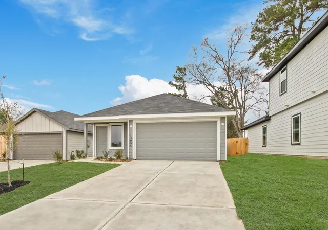 Photo 3 of Single family home for sale at 13034 Sorrento Bay Dr, Willis, TX 77318 | MLS# 59734904 | Listing updated on 2026-09-19