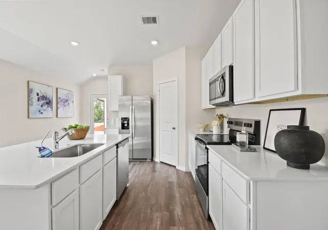 Photo 4 of Single family home for sale at 13034 Sorrento Bay Dr, Willis, TX 77318 | MLS# 59734904 | Listing updated on 2026-09-19