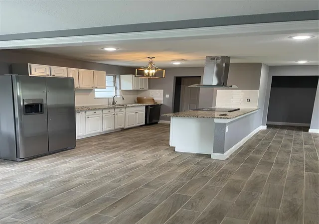 Photo 2 of Single family home for sale at 919 Foster Ave, Pasadena, TX 77506 | MLS# 7611870 | Listing updated on 2026-10-07