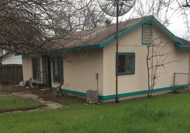 Photo 4 of Single family home for sale at 5302 Pirate Cvs, San Antonio, TX 78242 | MLS# 33898332 | Listing updated on 2026-09-11