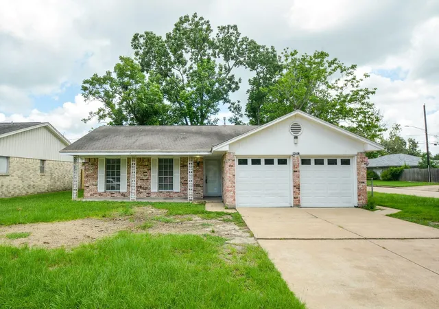 Photo 1 of Single family home for sale at 6002 Verdome Ln, Houston, TX 77092 | MLS# 84379972 | Listing updated on 2026-09-03