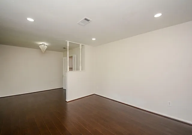 Photo 4 of Single family home for sale at 6002 Verdome Ln, Houston, TX 77092 | MLS# 84379972 | Listing updated on 2026-09-03