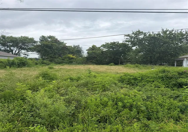 Photo 1 of Land for sale at 7304 Apache St, Houston, TX 77028 | MLS# 35279734 | Listing updated on 2026-09-07