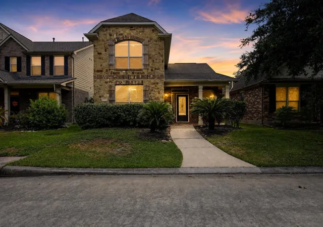 Single family home for sale at 17218 Pecos Park Ln, Humble, TX 77346 | MLS# 33433914