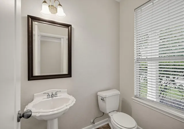 Photo 4 of Single family home for sale at 17218 Pecos Park Ln, Humble, TX 77346 | MLS# 33433914 | Listing updated on 2026-09-05