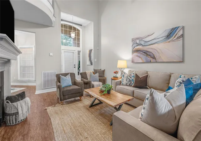 Photo 4 of Townhouse for sale at 305 Chimney Hl Dr, College Station, TX 77840 | MLS# 63659757 | Listing updated on 2026-09-20