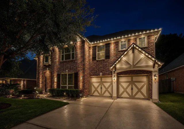 Photo 2 of Single family home for sale at 123 Forest Valley Bnd, Conroe, TX 77384 | MLS# 53605803 | Listing updated on 2026-09-05