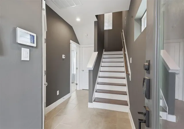 Photo 3 of Single family home for sale at 728 W Donovan St, Houston, TX 77091 | MLS# 62364567 | Listing updated on 2026-10-04