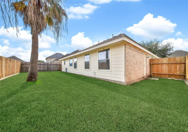 Photo 34 of Single family home for sale at 6403 Larrycrest Dr, Pearland, TX 77584 | MLS# 85449704 | Listing updated on 2026-09-04