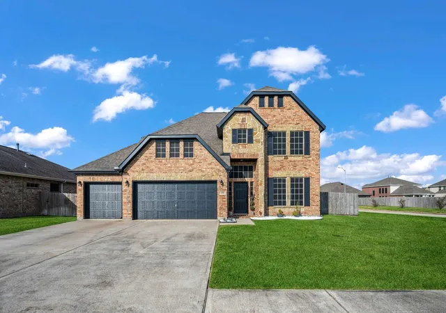 Photo 1 of Single family home for sale at 202 San Marcos Dr, Baytown, TX 77523 | MLS# 82293933 | Listing updated on 2026-09-14
