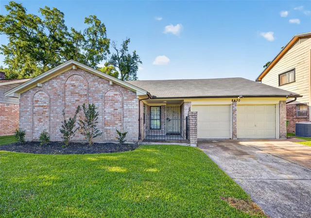 Photo 1 of Single family home for sale at 8430 Gallahad St, Houston, TX 77078 | MLS# 81924623 | Listing updated on 2026-10-04