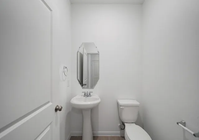 Photo 4 of Single family home for sale at 326 Smugglers Bay Ln, Crosby, TX 77532 | MLS# 14836173 | Listing updated on 2026-09-24