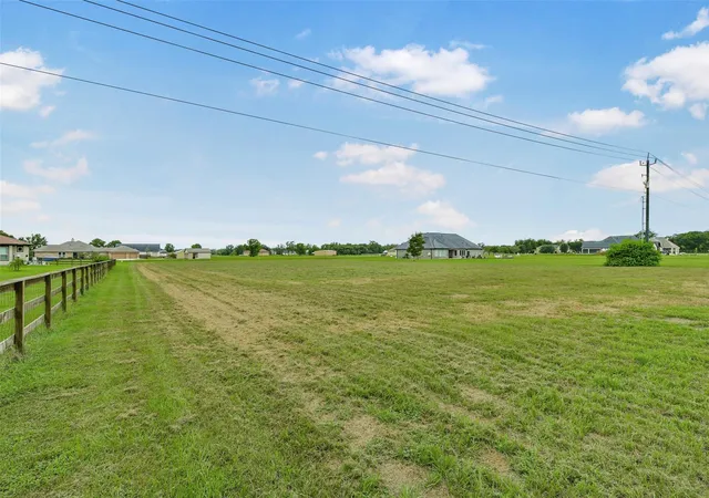 Photo 16 of Sale Pending at 16614 Hamill Dr, Rosharon, TX 77583 | MLS# 61055642 | Listing updated on 2026-09-11