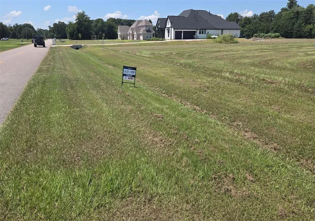 Photo 1 of Sale Pending at 16614 Hamill Dr, Rosharon, TX 77583 | MLS# 61055642 | Listing updated on 2026-09-11