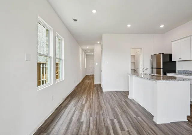 Photo 3 of Single family home for sale at 5998 Mercer St, Conroe, TX 77303 | MLS# 7799736 | Listing updated on 2026-09-20