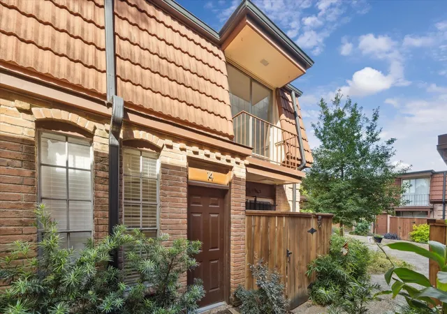 Photo 3 of Condo for sale at 3401 Timmons Ln #14, Houston, TX 77027 | MLS# 47965708 | Listing updated on 2026-09-03