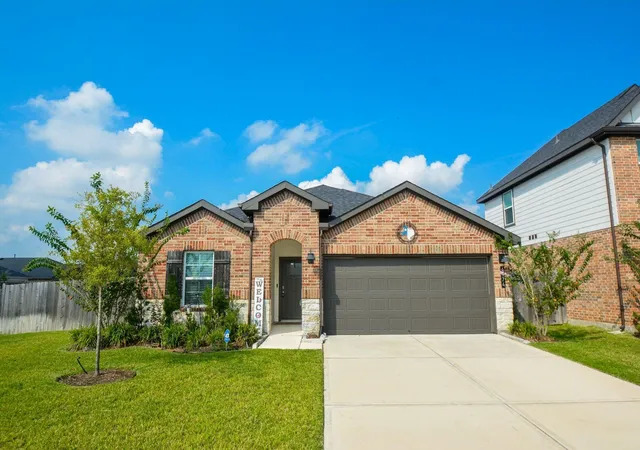 Photo 1 of Single family home for sale at 4974 Arvida Ln, Fresno, TX 77545 | MLS# 70560173 | Listing updated on 2026-10-01