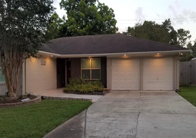 Photo 1 of Single family home for sale at 5739 Willowbend Blvd, Houston, TX 77096 | MLS# 92057096 | Listing updated on 2026-09-15