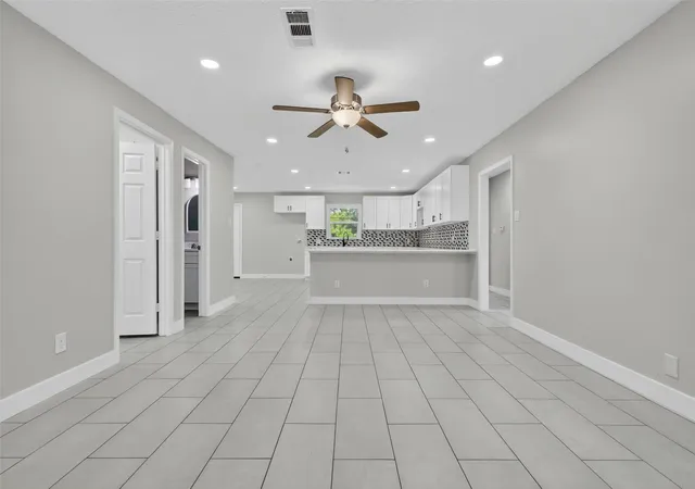 Photo 3 of Single family home for sale at 206 Mockingbird Ln, Pasadena, TX 77502 | MLS# 57769626 | Listing updated on 2026-09-22