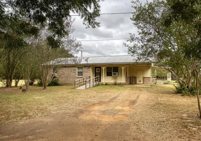 Photo 1 of Land for sale at 4233 An County Rd 163, Palestine, TX 75801 | MLS# 78613554 | Listing updated on 2026-09-09