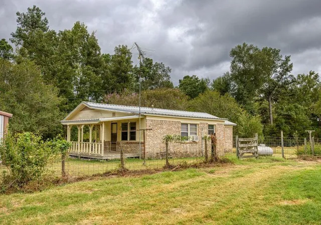 Photo 3 of Land for sale at 4233 An County Rd 163, Palestine, TX 75801 | MLS# 78613554 | Listing updated on 2026-09-09