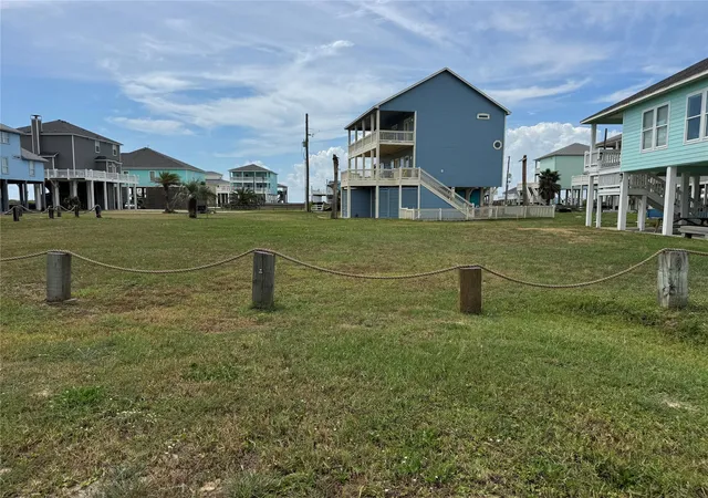 Photo 3 of Land for sale at 827 O Neil Rd, Port Bolivar, TX 77650 | MLS# 70043004 | Listing updated on 2026-09-17